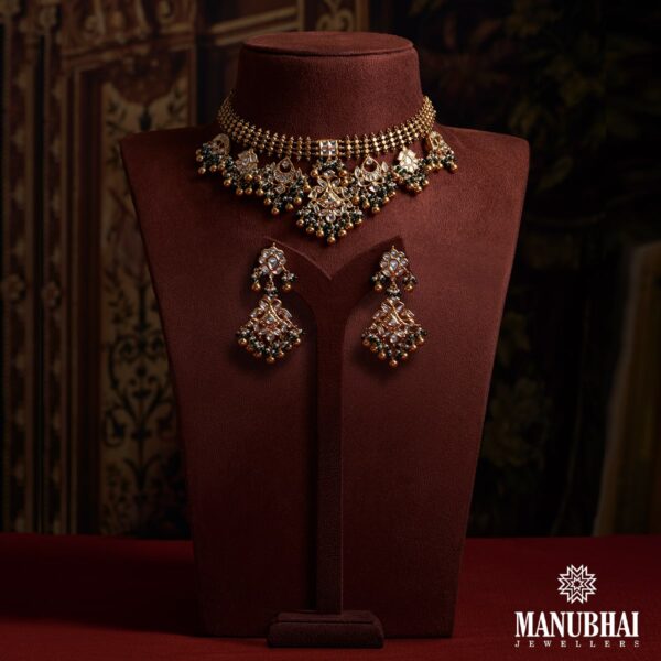 Antique necklace set