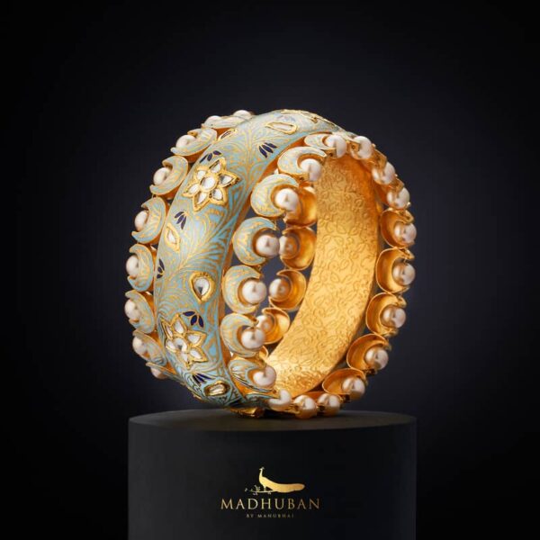Antique bangle