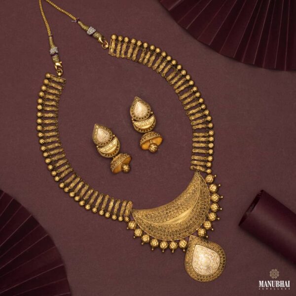 Manubhai Antique Gold Set