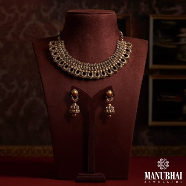 Antique necklace set