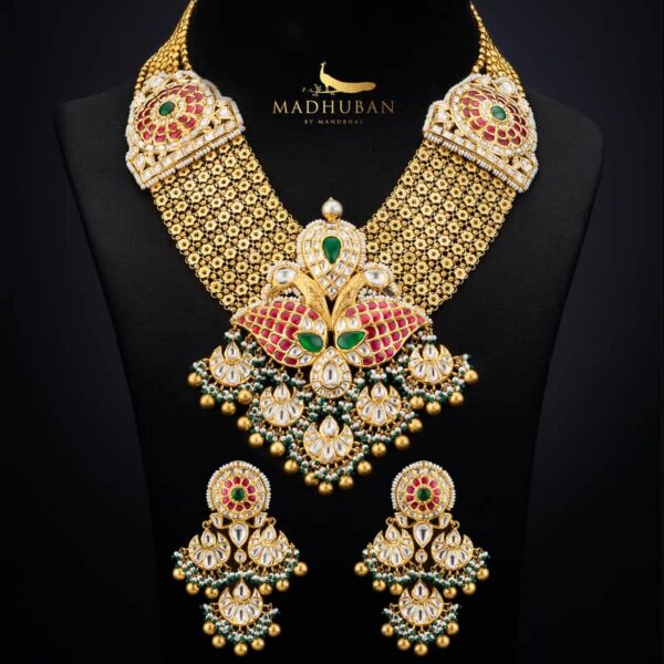 Antique necklace set