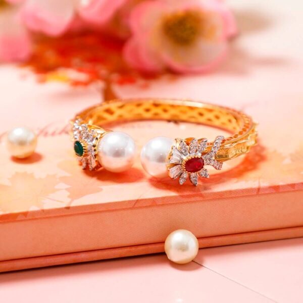 Manubhai Real Diamond Bangle