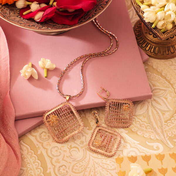 Manubhai Gold PENDANT SET