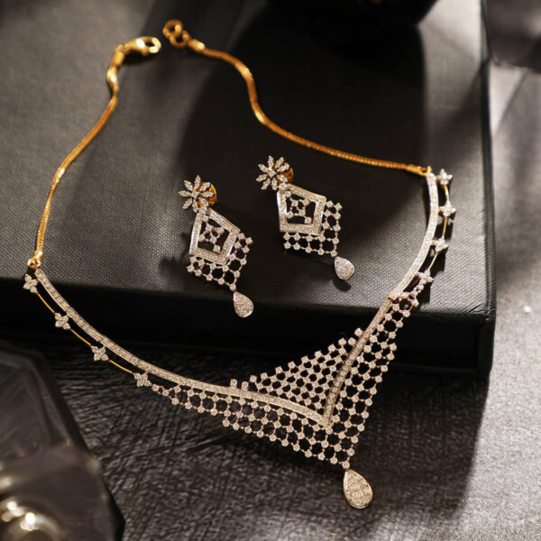 Manubhai Real Diamond Set