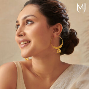 Light weight gold earrings