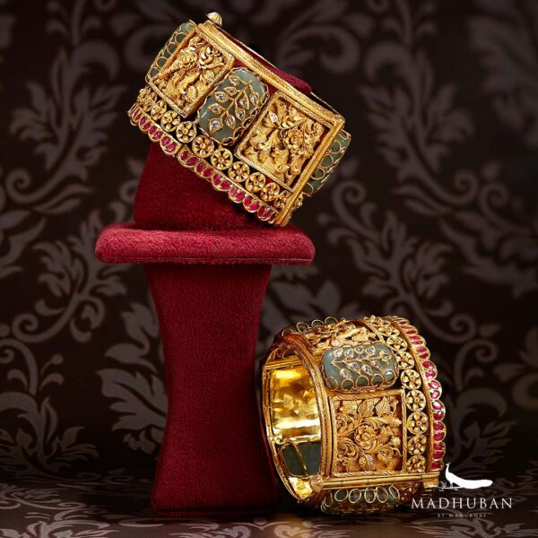 Antique bangle