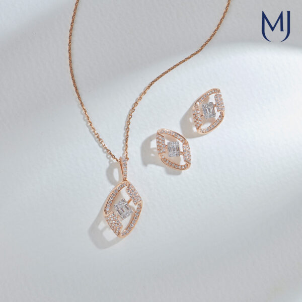 Real diamond pendant set
