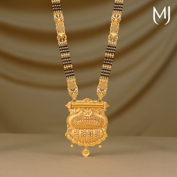Gold mangalsutra