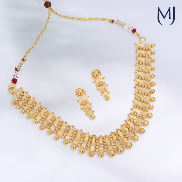 Light weight gold necklace set