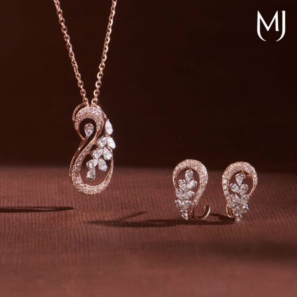 Real diamond pendant set