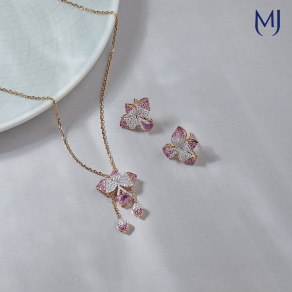 Real diamond pendant set