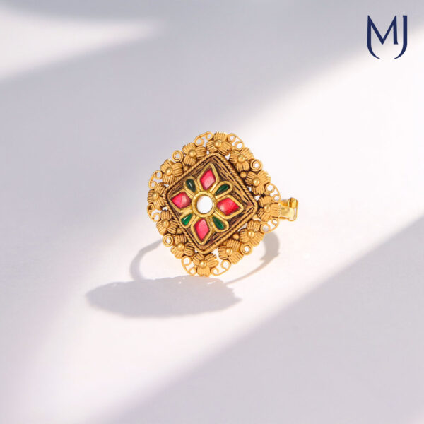 Light weight gold ring