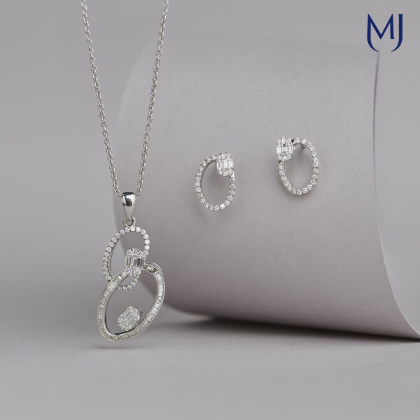 Real diamond pendant set