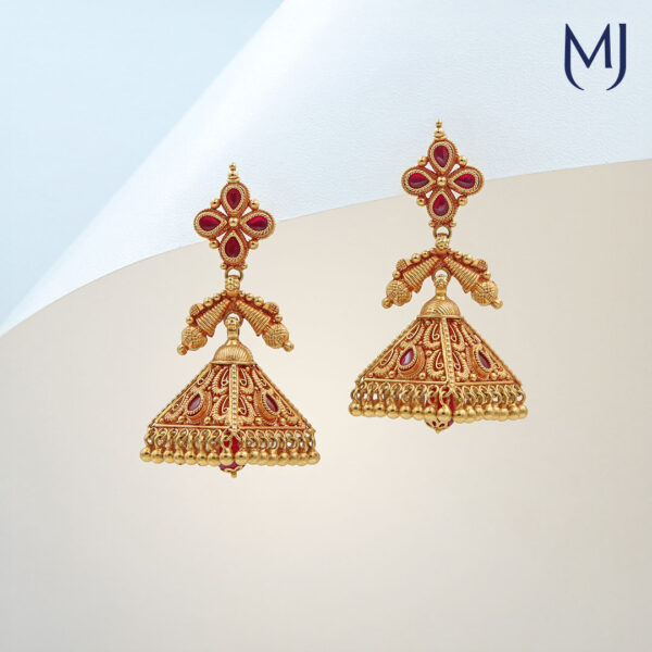 Light weight gold earrings