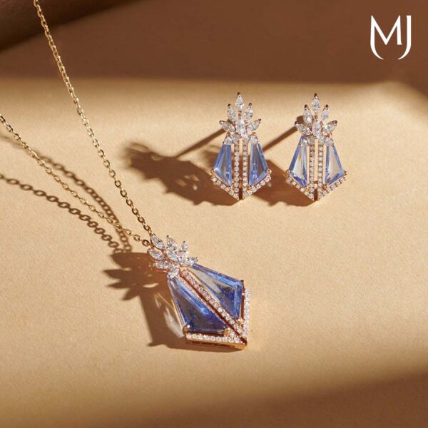 Real diamond pendant set