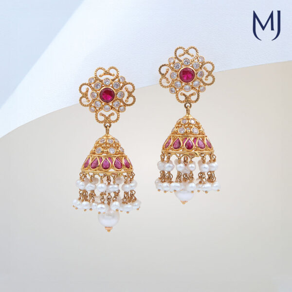Light weight gold earrings