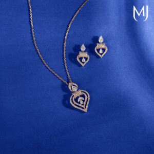 Real diamond pendant set