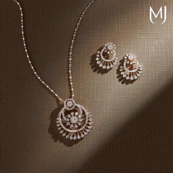 Real diamond pendant set