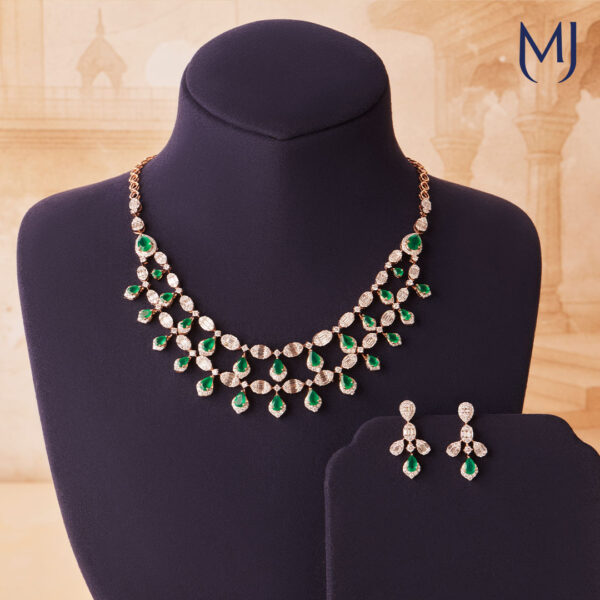 Diamond necklace set