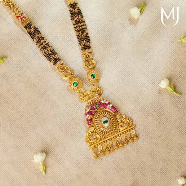 Gold mangalsutra