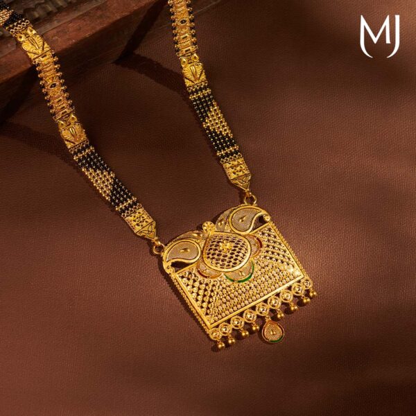 Gold mangalsutra