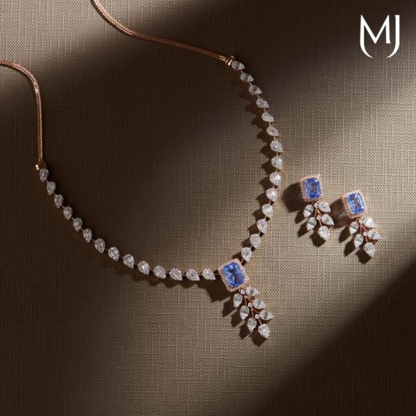 Diamond necklace set