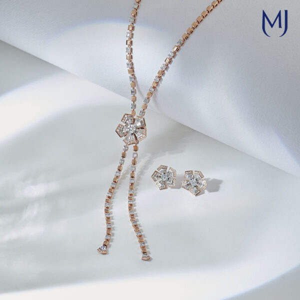 Diamond necklace set