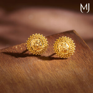 Light weight gold earrings