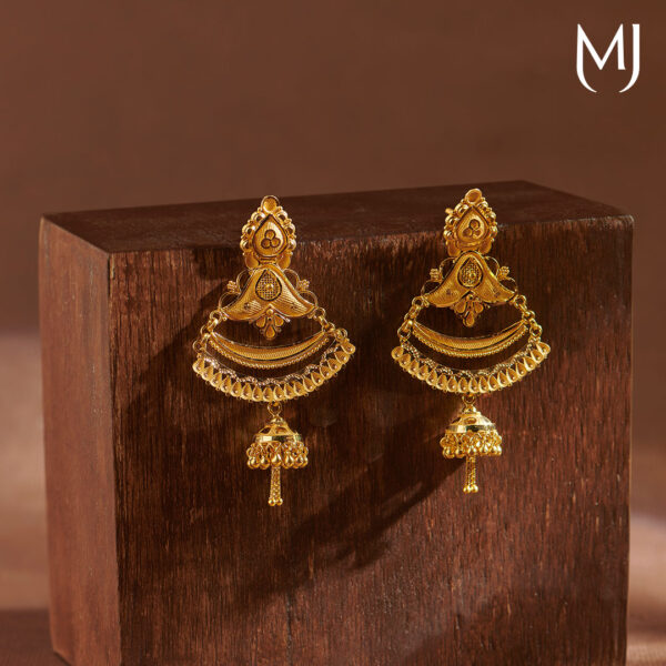 Light weight gold earrings