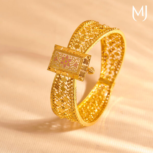 Light weight gold bangle