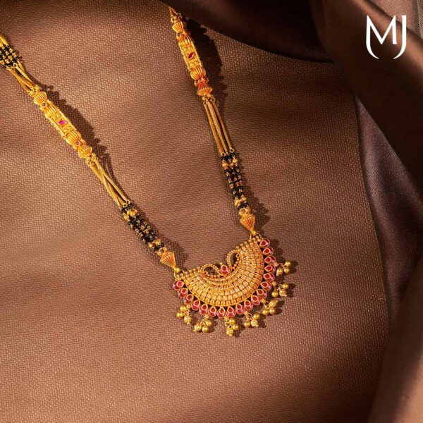 Gold mangalsutra