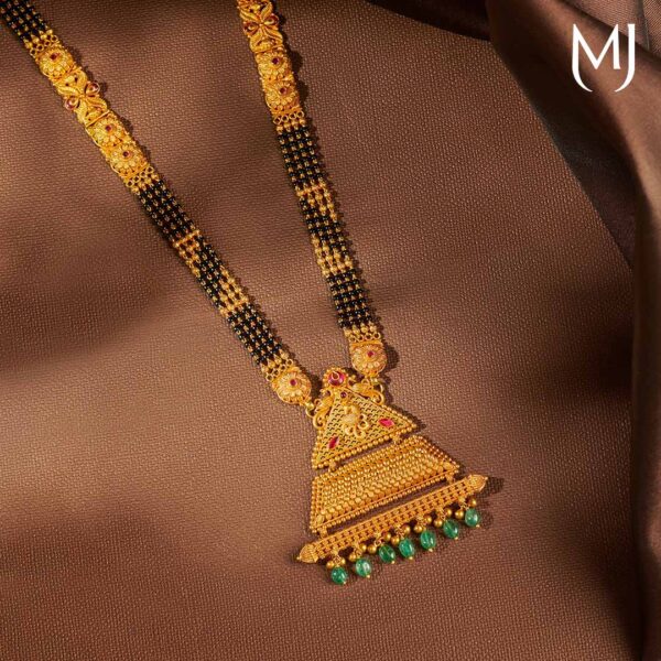 Gold mangalsutra