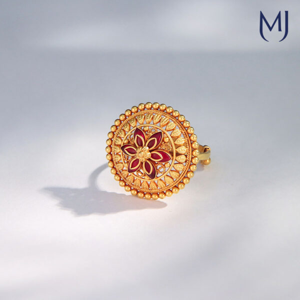 Light weight gold ring