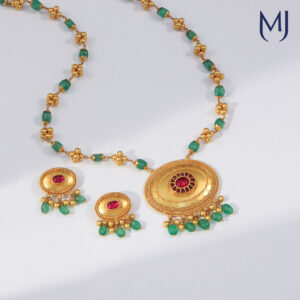 Light weight gold necklace set