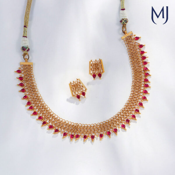 Light weight gold necklace set