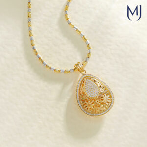 Light weight gold pendant