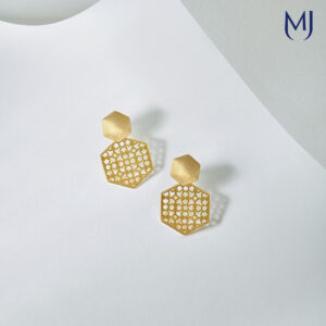 Light weight gold earrings