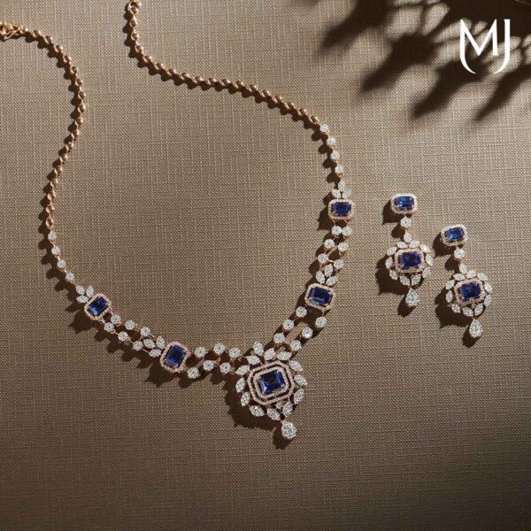 Diamond necklace set