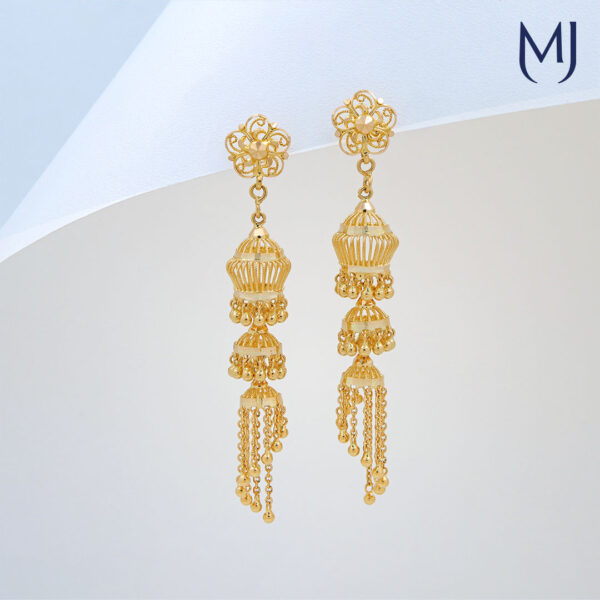Light weight gold earrings