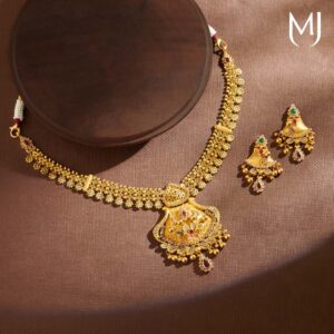 Light weight gold necklace set