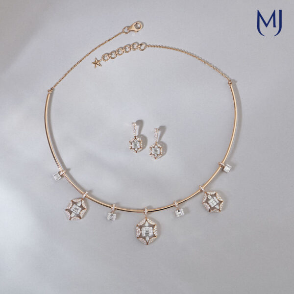 Diamond necklace set