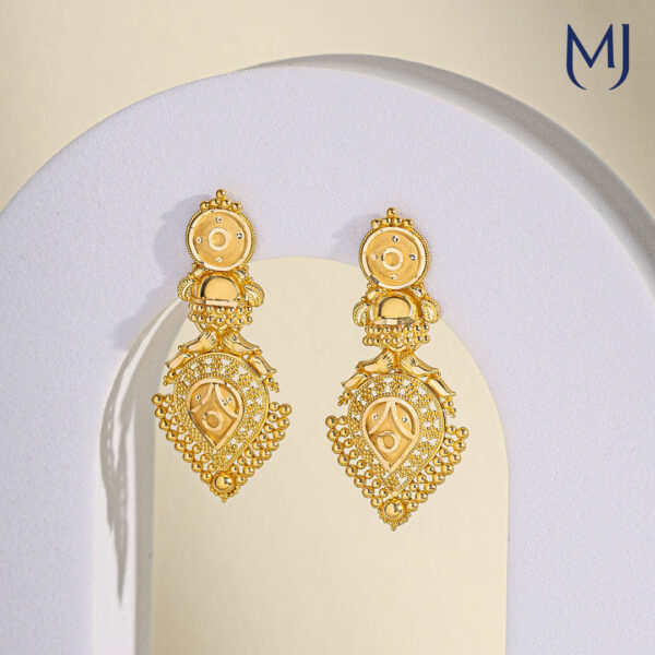 Light weight gold earrings