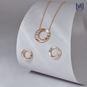 Real diamond pendant set