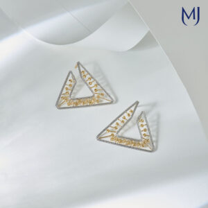 Light weight gold earrings