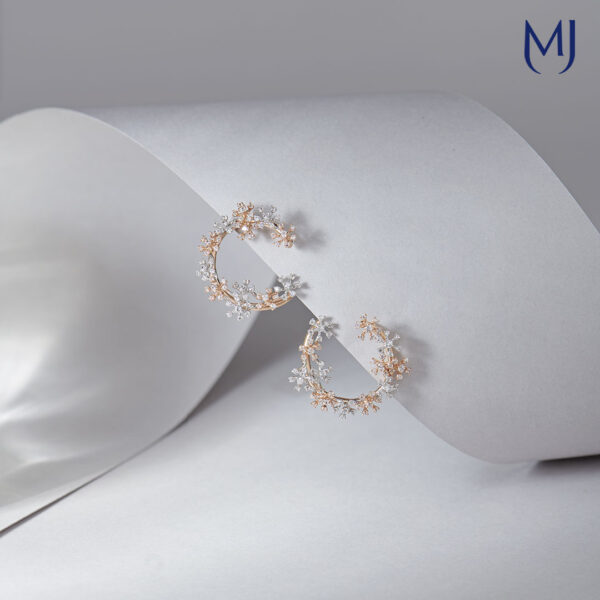 Light weight gold earrings