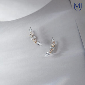 Light weight gold earrings