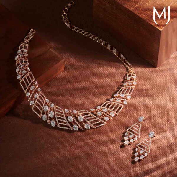 Diamond necklace set