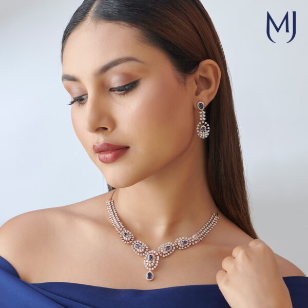 Diamond necklace set