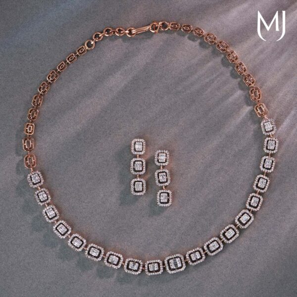 Diamond necklace set