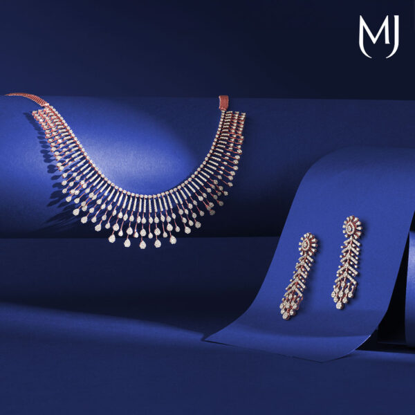 Diamond necklace set